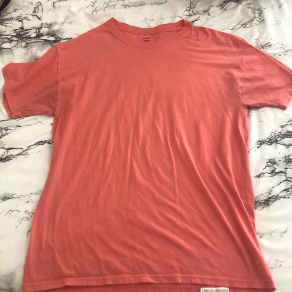 Salmon colored t-shirt - Picture 1 of 4